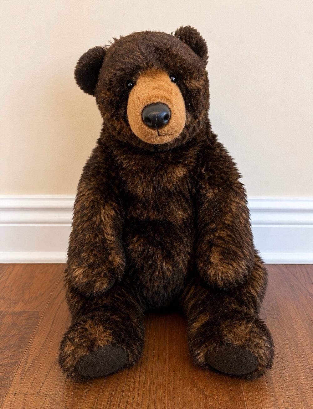 FAO SCHWARZ Black/Brown Bear 15 inch Plush TOYS-R-US 2013 Grizzly Bear